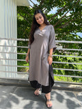 Nia Kurta – Grey