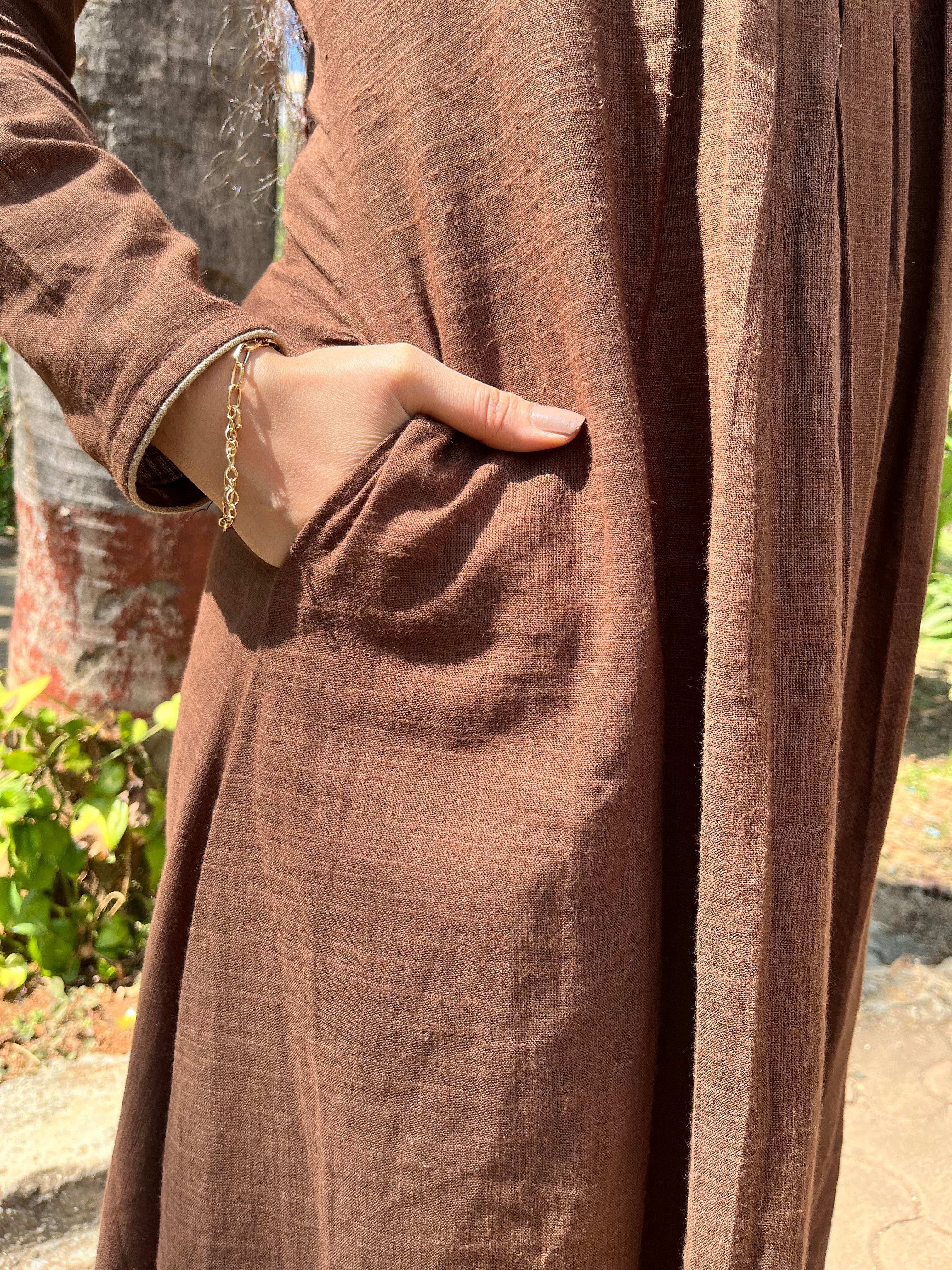 Rooh suit set in coffee brown