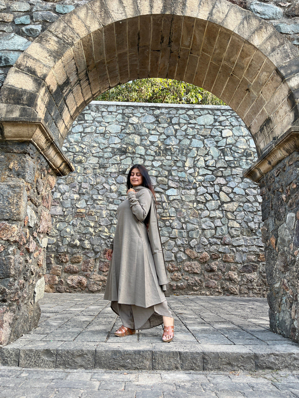 A-line style greige - with dupatta
