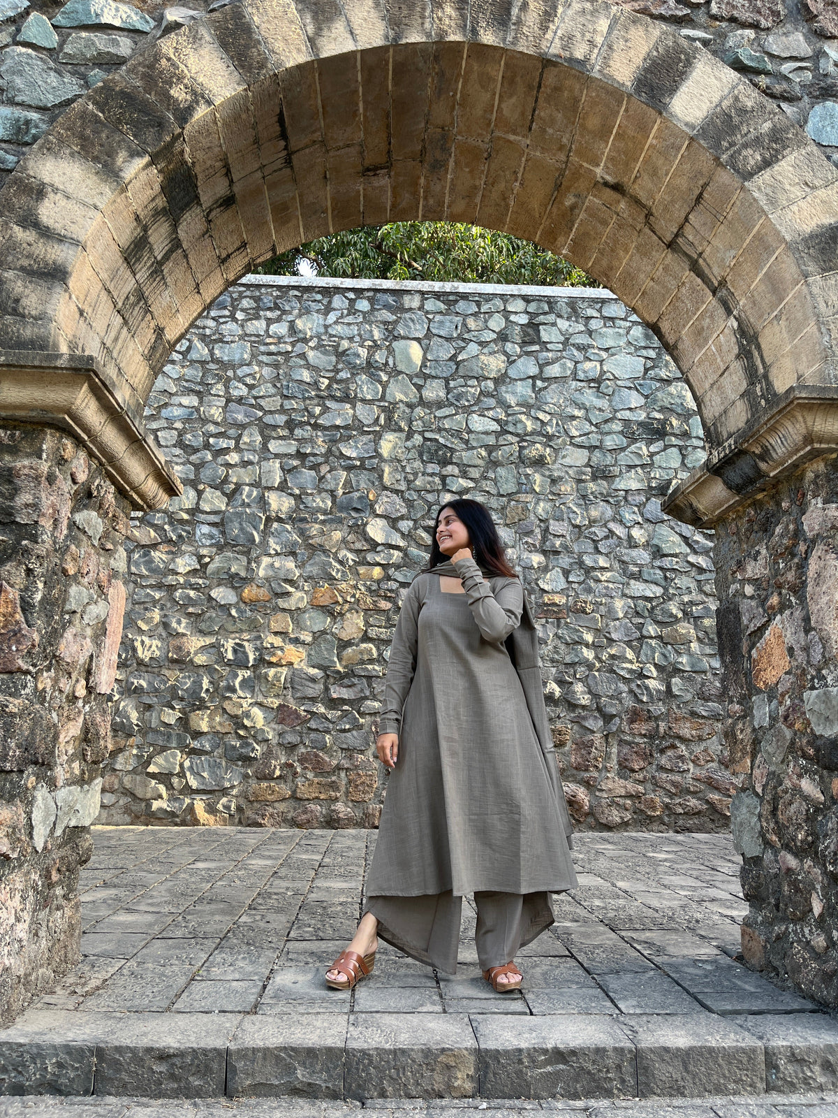 A-line style greige - with dupatta