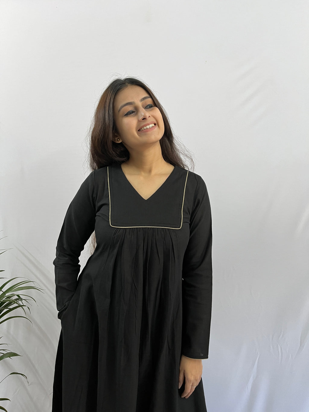 Rooh – Black