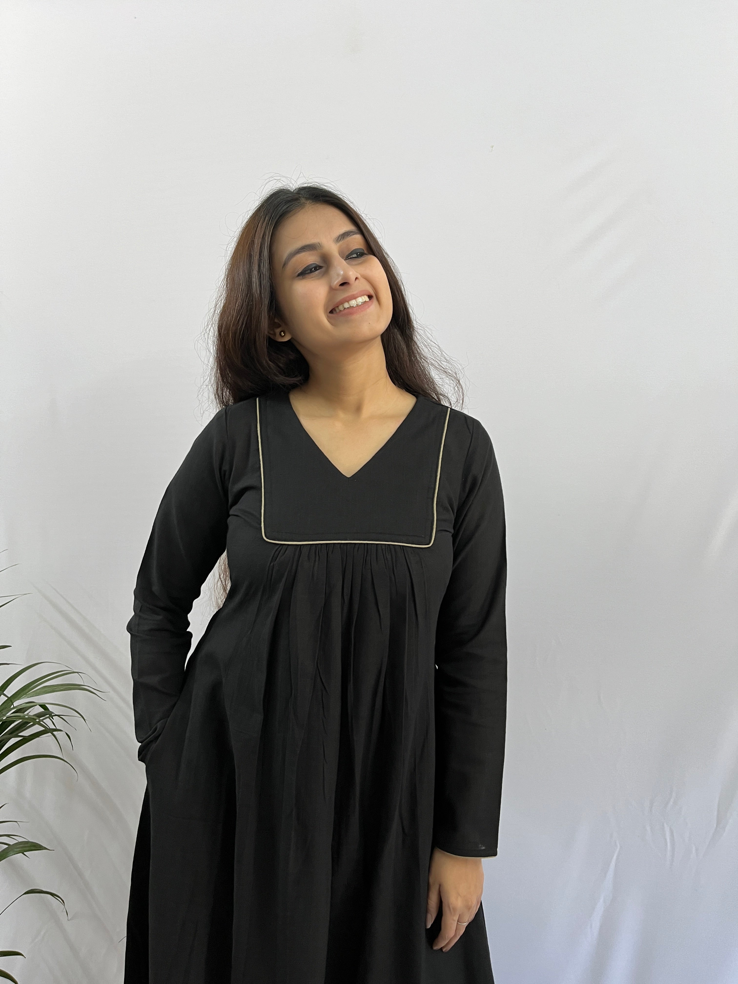 Rooh – Black