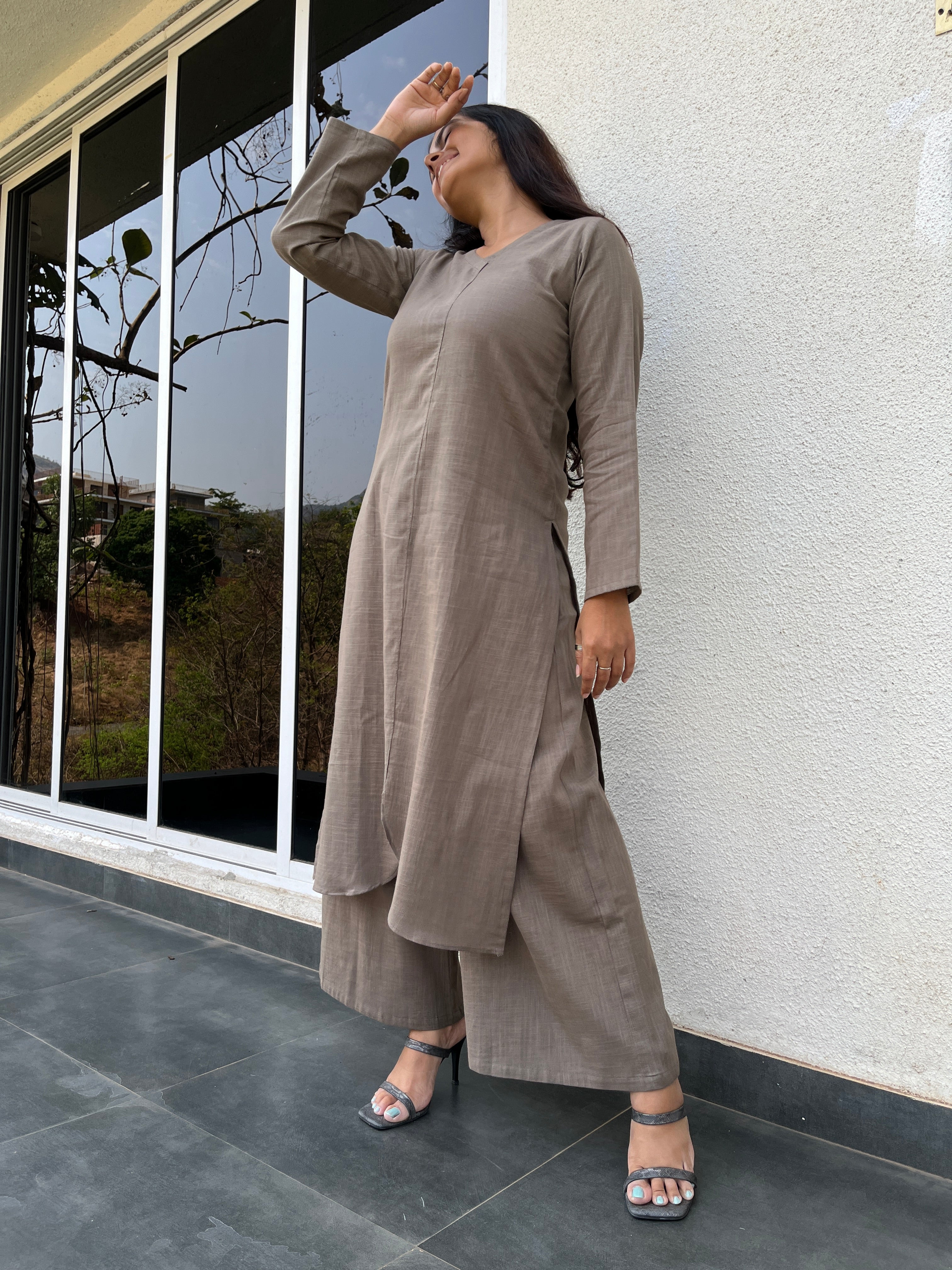 Swaraa Kurta with straight pant