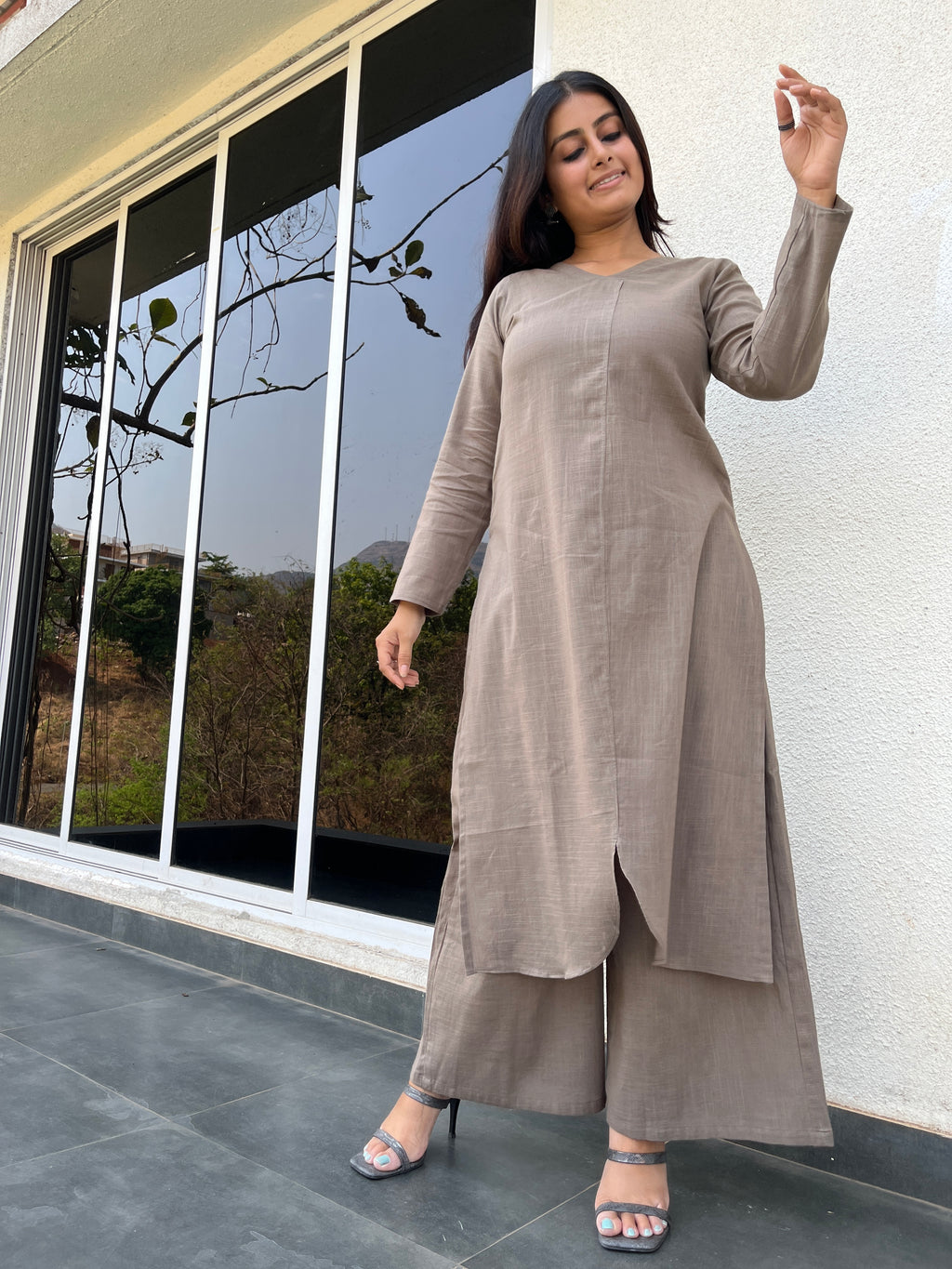 Swaraa Kurta with straight pant
