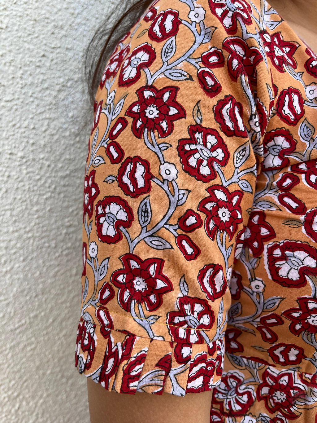 Sunehri Kurta