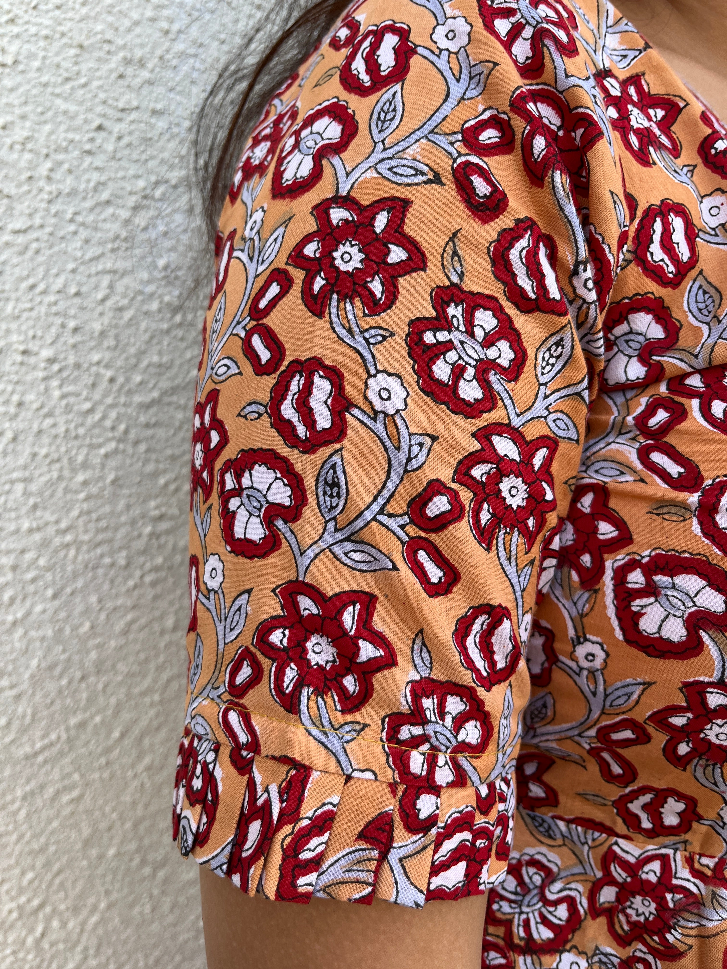 Sunehri Kurta