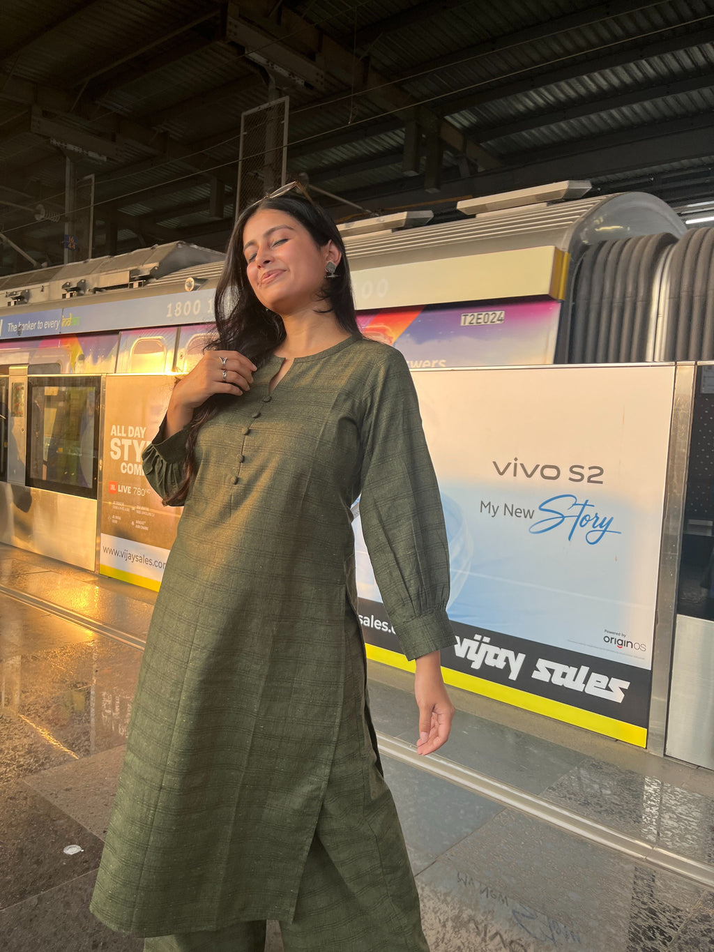 Hridha suit set
