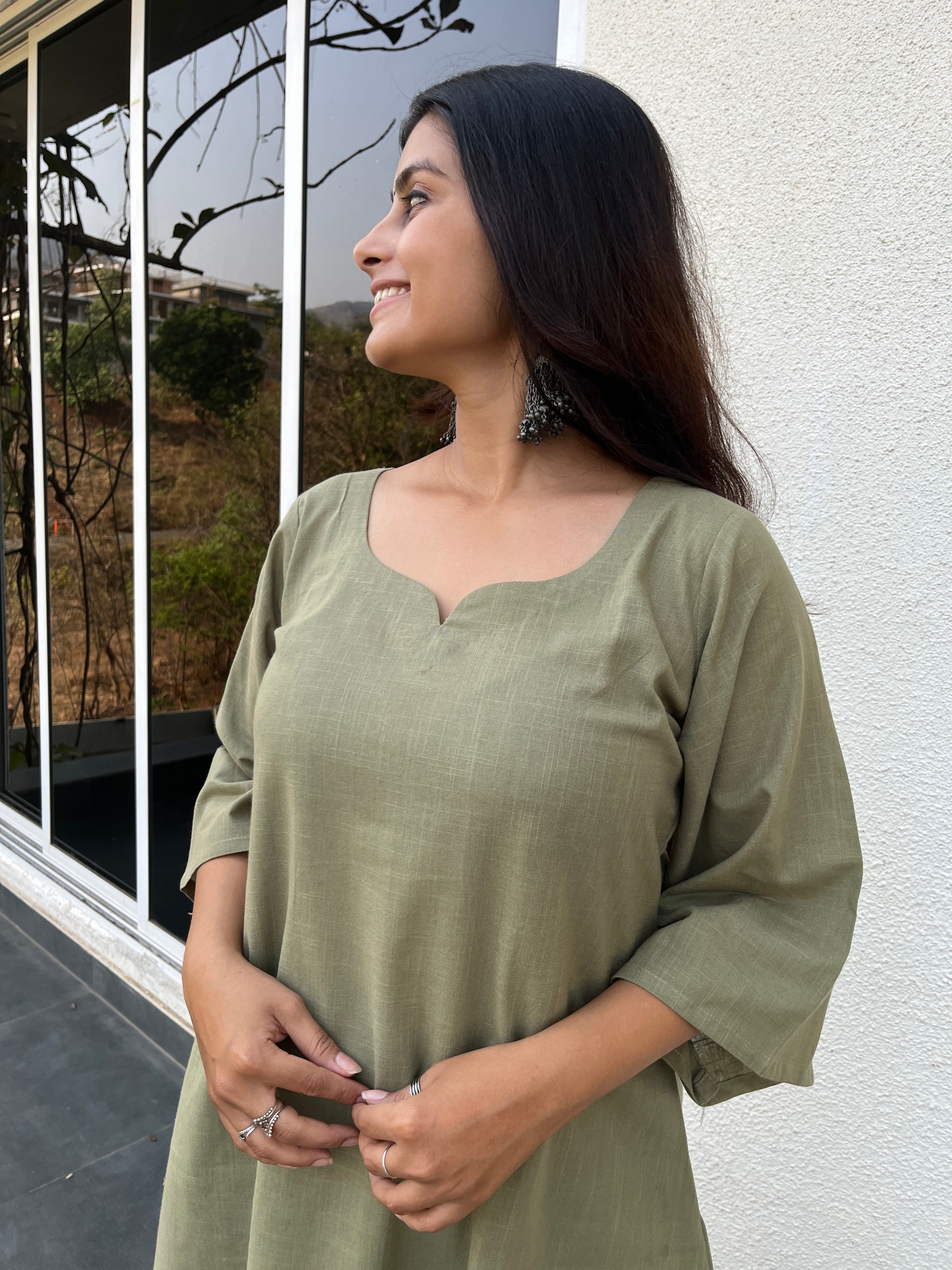Aarohi Suit set