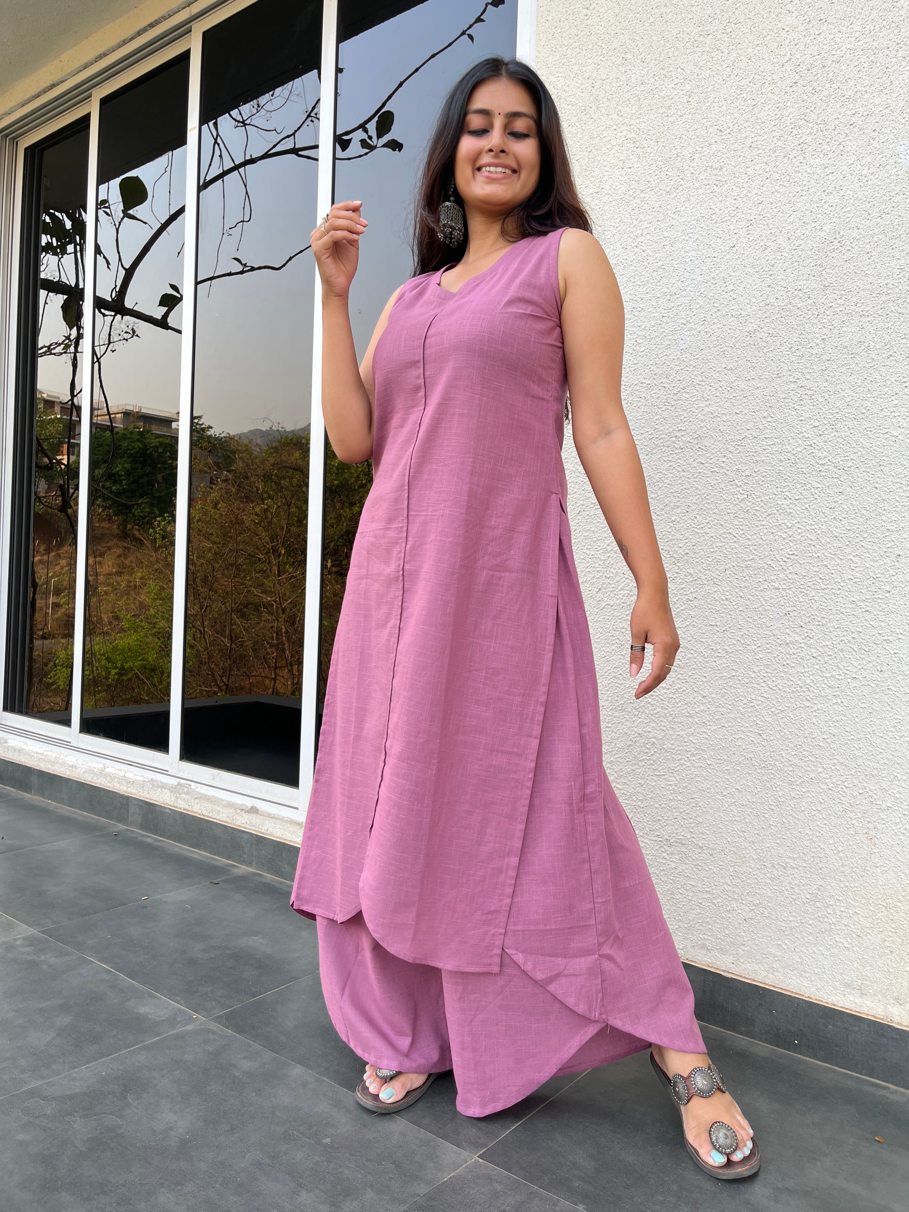 Swaraa Suit set in Mauve