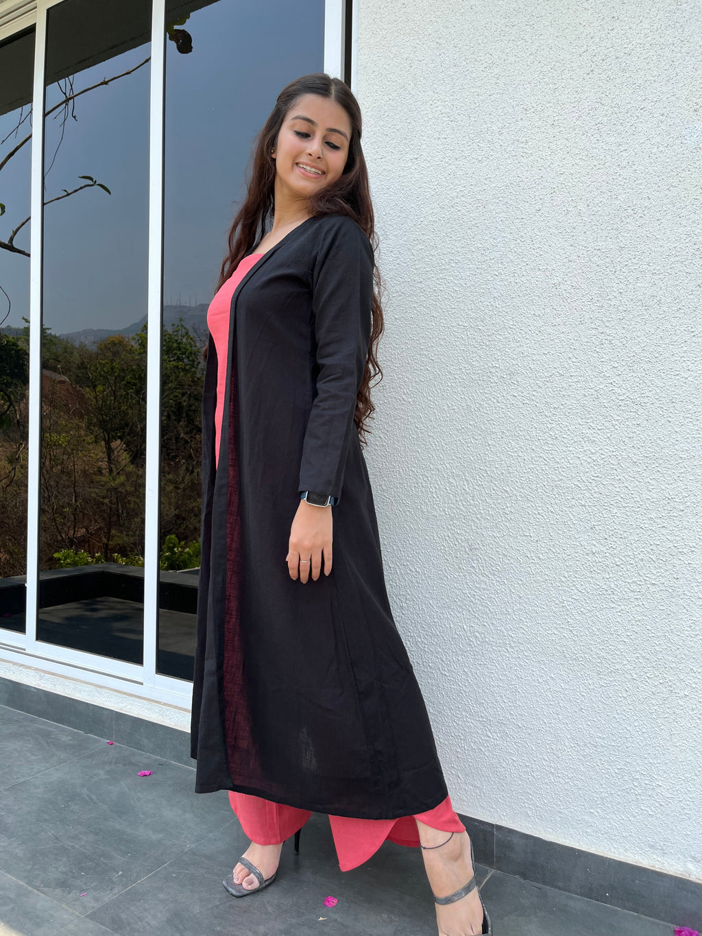 Long-line front open shrug - Black