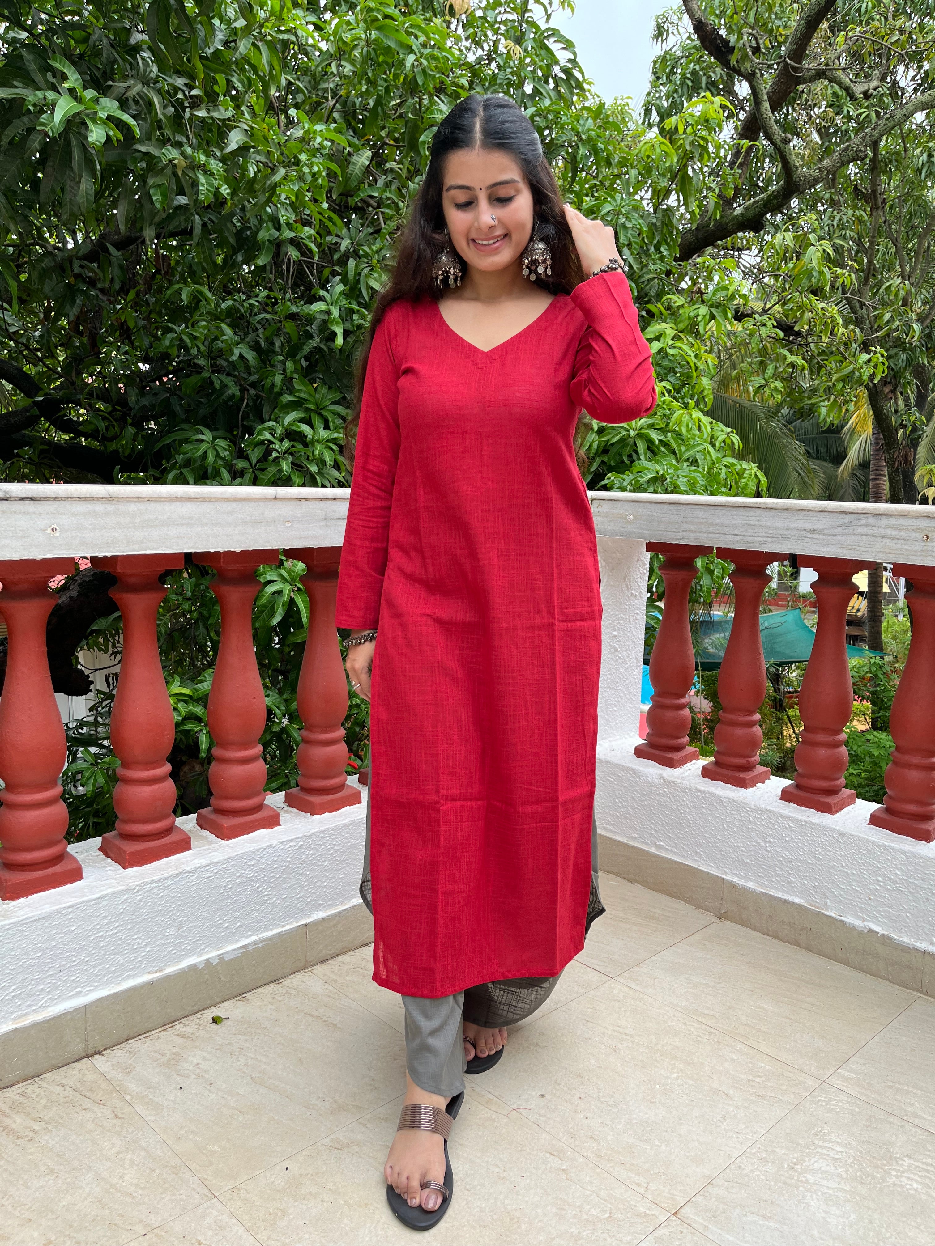 Maroon V neck Kurta