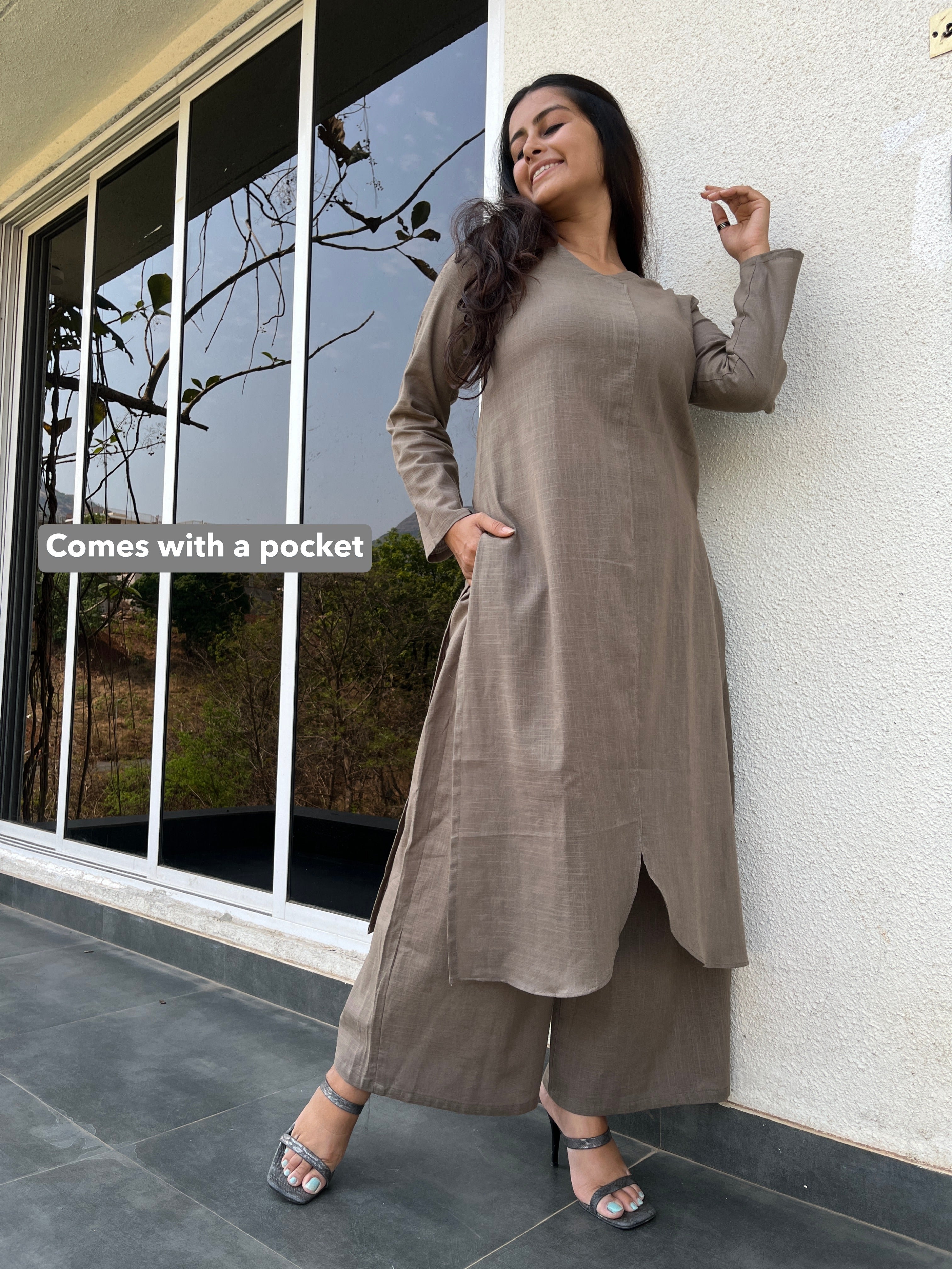 Swaraa Kurta with straight pant