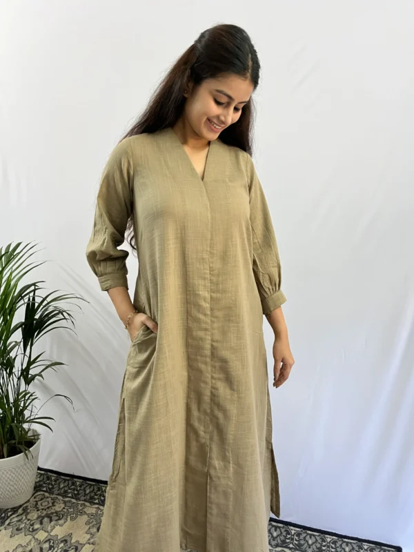 Afeemi Beige Kurta and Pant Set