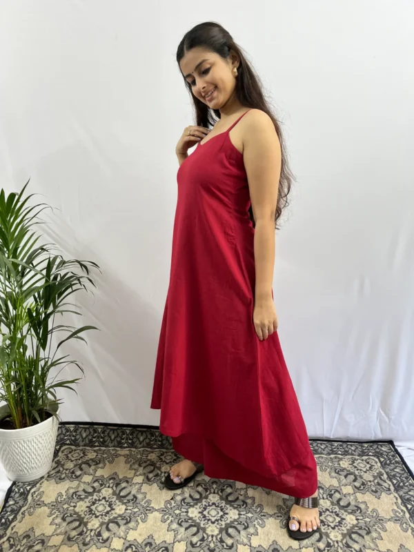 Maroon sweetheart neckline kurta with pocket