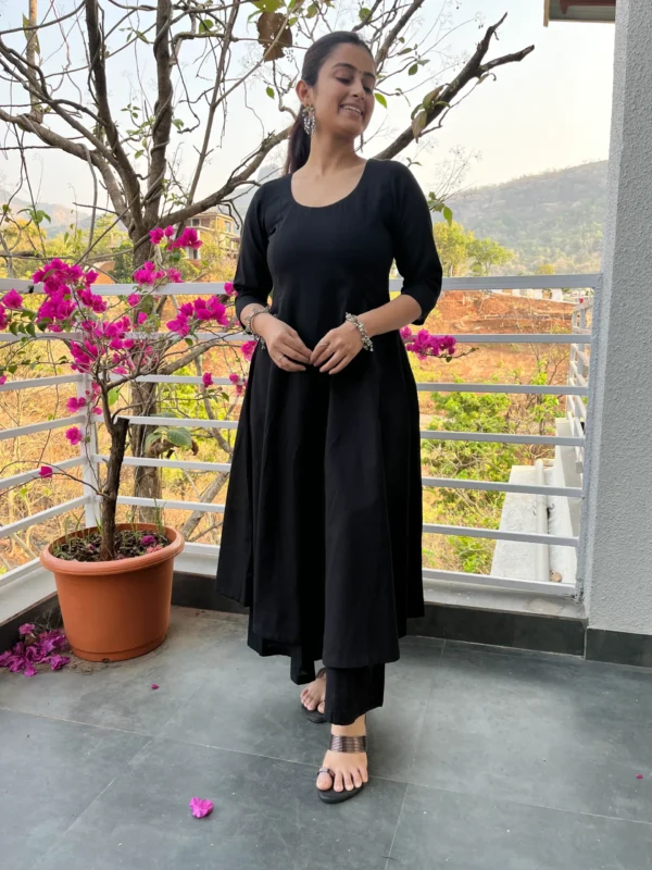 Black Kali cut Kurta with a pocket