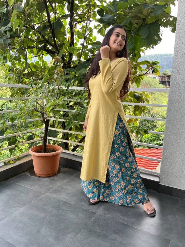 Daffodil V neck Kurta with Teal Green Kalamkari Palazzo