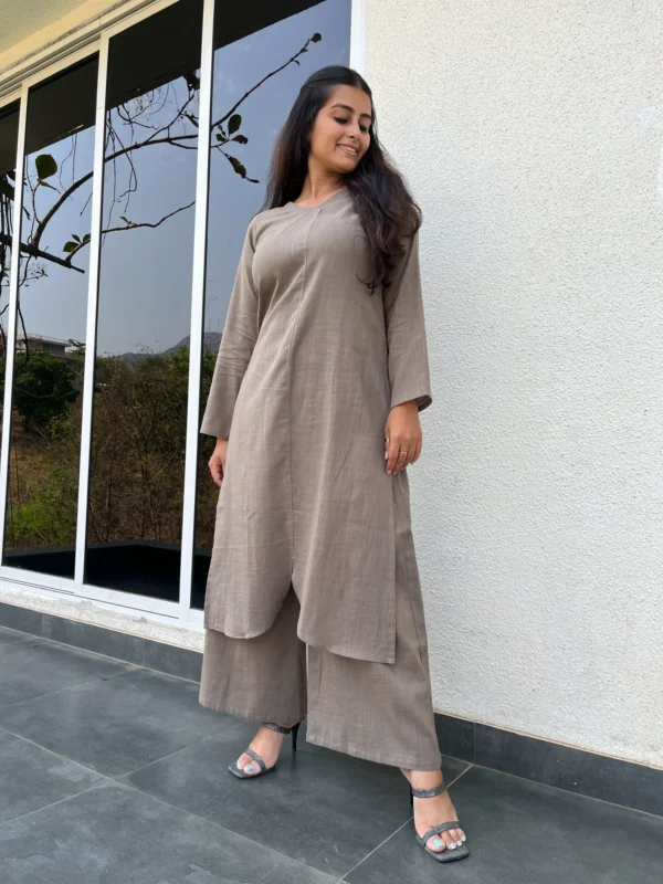 Swaraa kurta with straight pants
