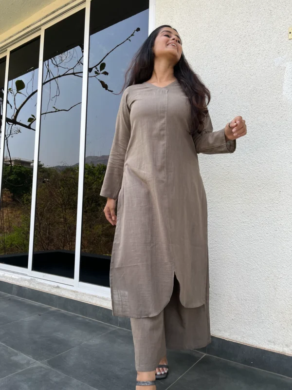 Swaraa kurta with straight pants