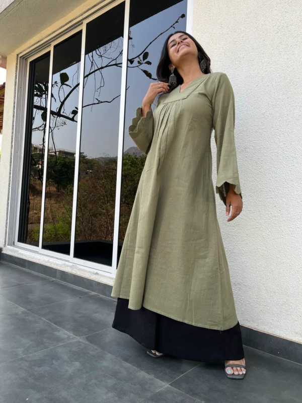 Misha Kurta in muted green with pocket