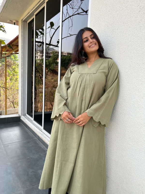 Misha Kurta in muted green with pocket