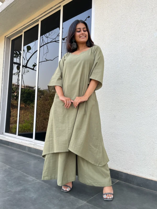 Aarohi suit set in earthy green