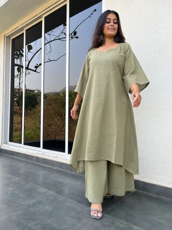 Aarohi suit set in earthy green
